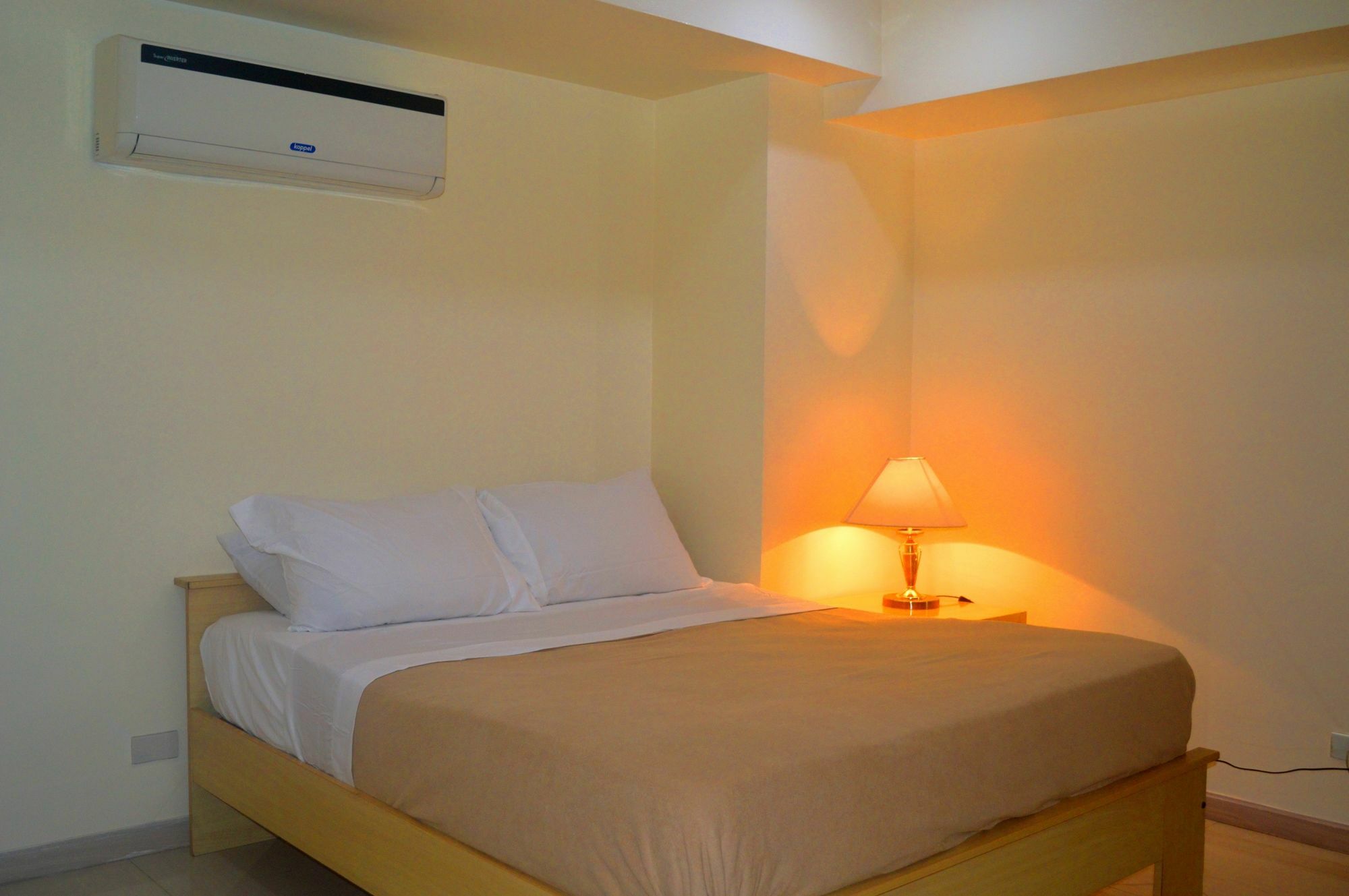South Of Market Private Residences Taguig Exterior photo